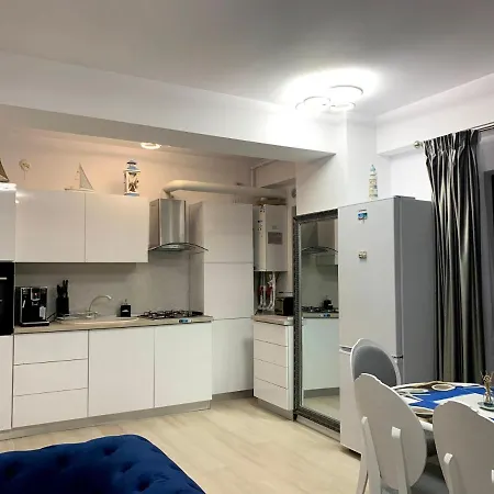 Apartament Blue Mamaia Nord *